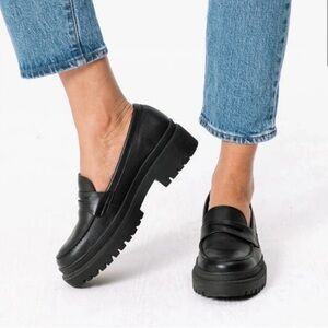 Patina Zoe Chunky Leather Loafers Black Size 8 EUC